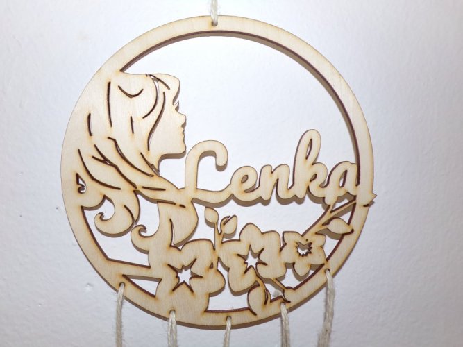 Dřevěný lapač snů se jménem a znamením - Astrologické znamení: Beran